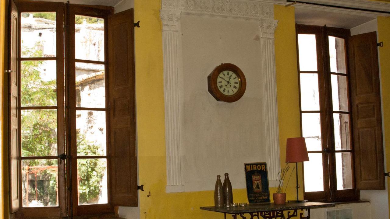 Chambre D'Hotes & Gites Vacances-En-Luberon Reillanne Dış mekan fotoğraf